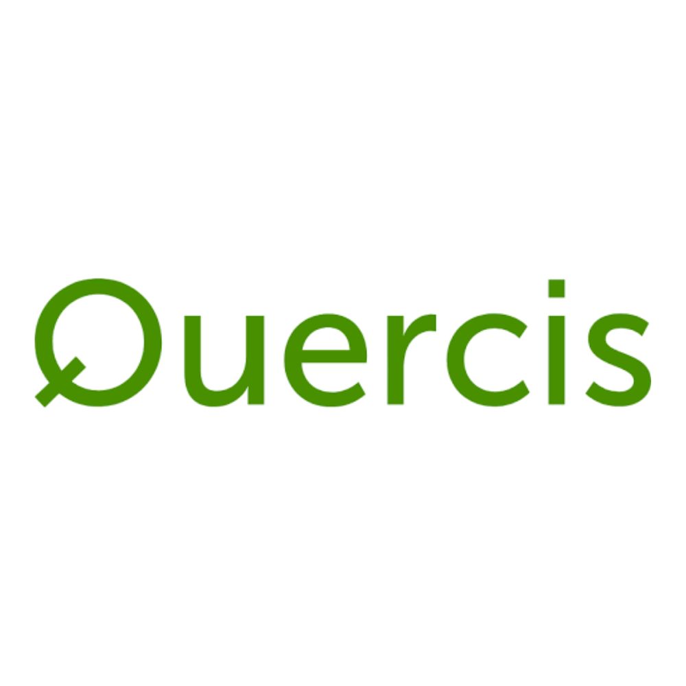 Het wit en groene logo van Quercis